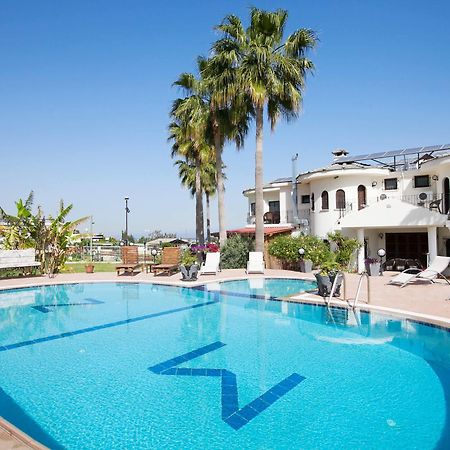 Meryem'S Hotel Agios Epiktitos Luaran gambar