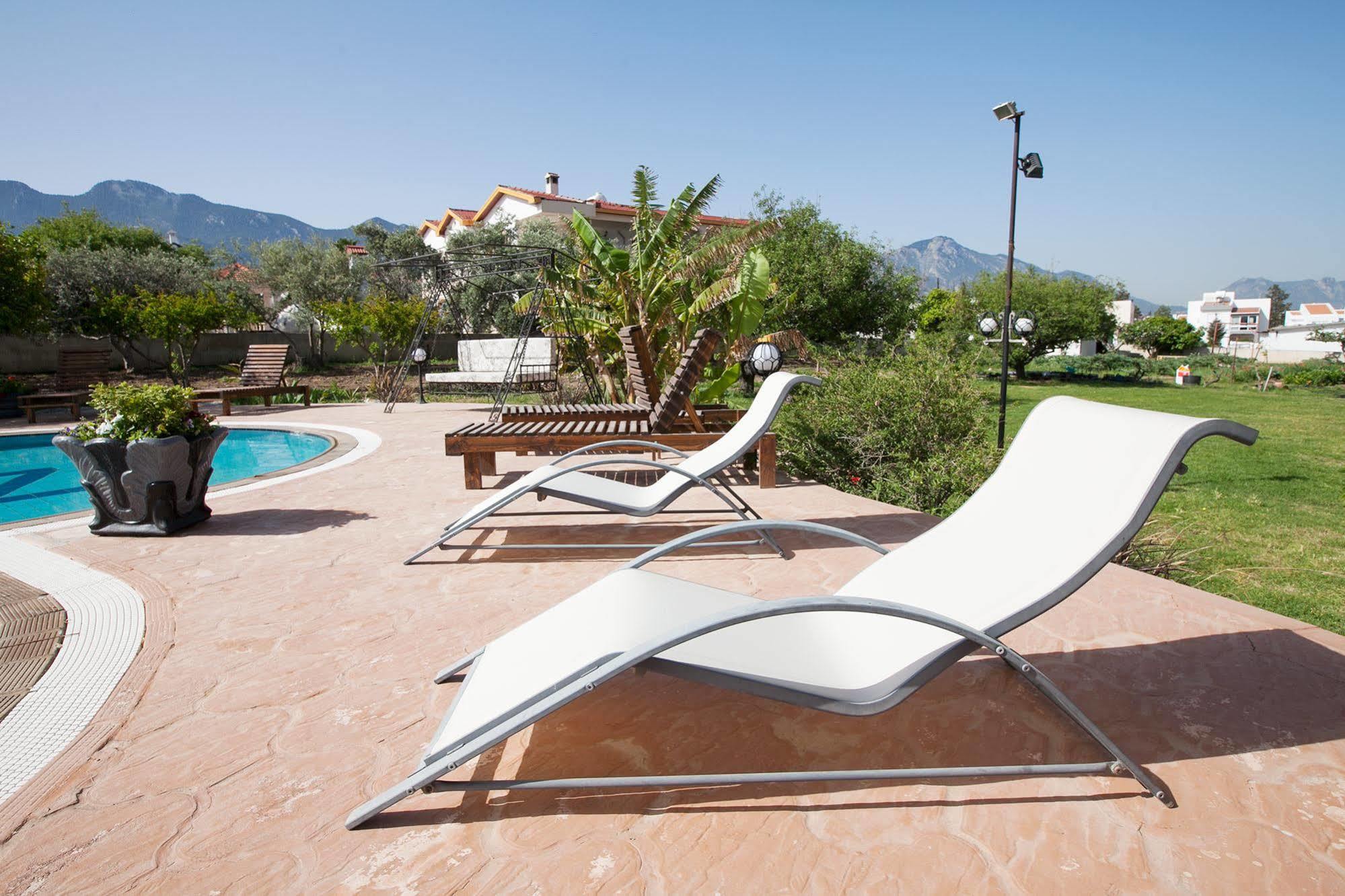 Meryem'S Hotel Agios Epiktitos Luaran gambar